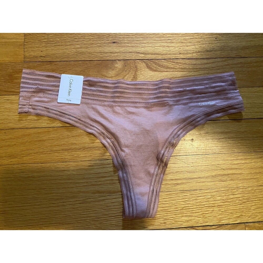 CALVIN KLEIN Women's Lace Trim Pink Thong Panty - Large